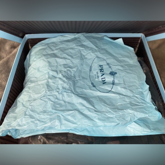 LEATHER PRADA BOOTS WITH POUCH ON THE SIDES ! - Picture 10 of 10